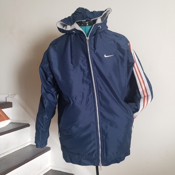 Vintage Sherpa Lined Nike Jacket - Picture 2 of 15
